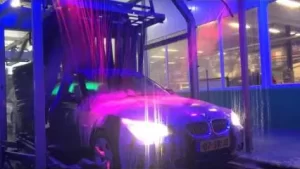 أضف تأثير العرض إلى غسيل سيارتك - مصابيح Wilgex RGB Spot Lights أضف تأثير العرض إلى غسيل سيارتك - مصابيح Wilgex RGB Spot Lights